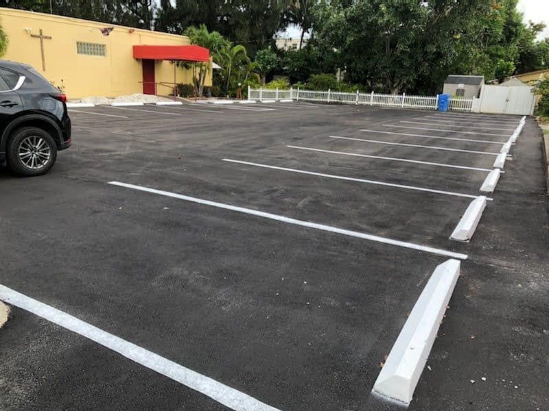 parking lot resurfaced and striped in pembroke pines fl